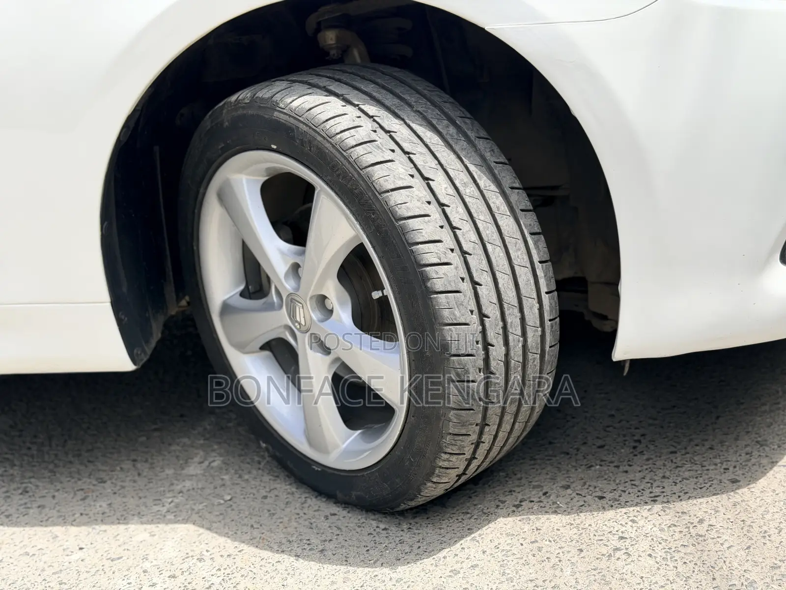 Toyota Crown 2013 White