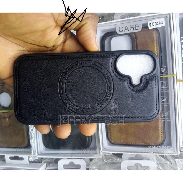 Luxury Quality Magnetic Leather Case for iPhone 17 - thumbnail 3