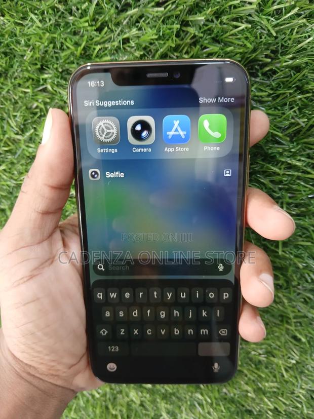 Apple iPhone 11 Pro 256 GB Gold - thumbnail 4