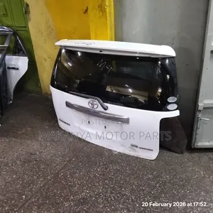 Toyota Rumion Model 2008/2013 Tailgate/Boot, Clean Ex Japan Parts