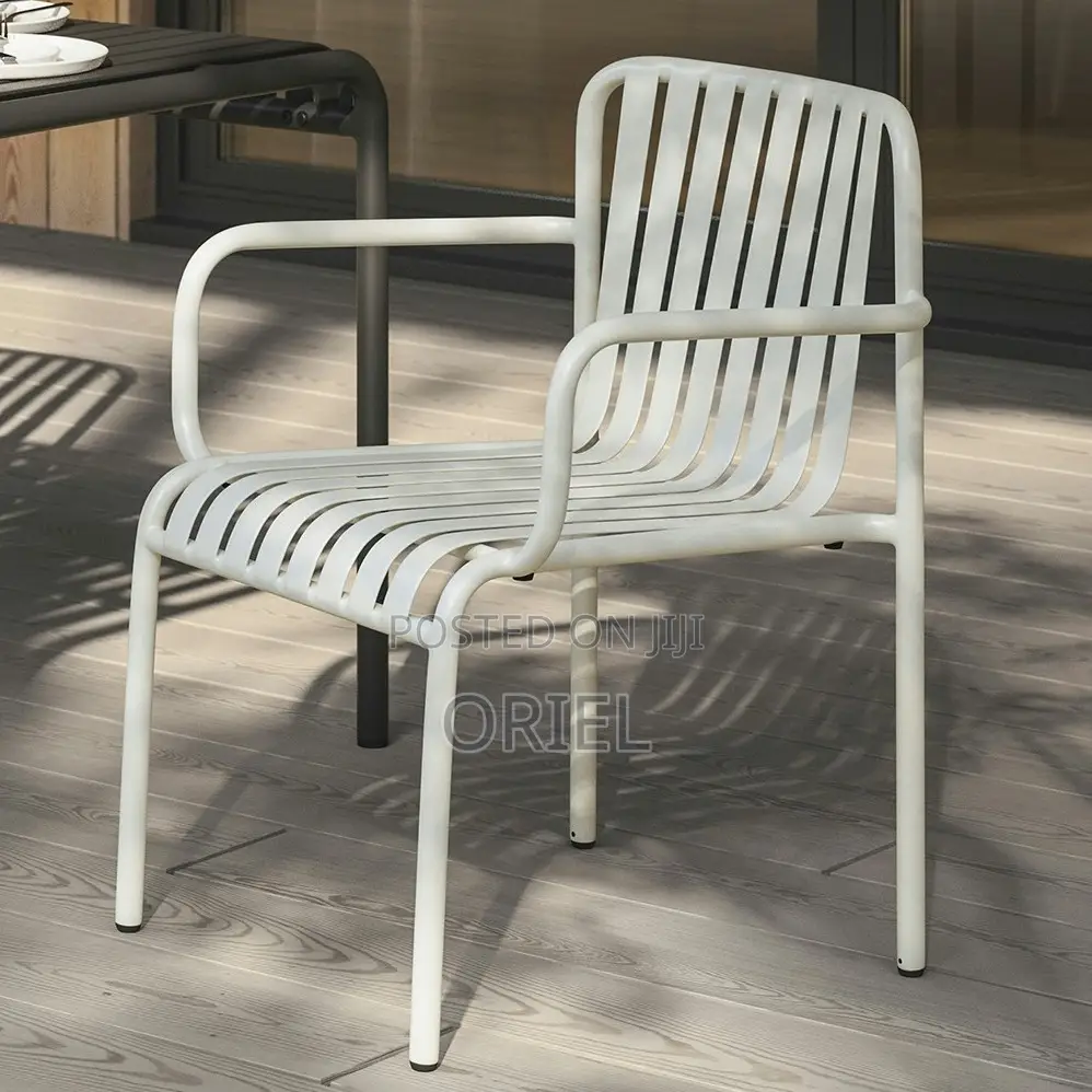 Home Chair: Aero Stack Lightweight Outdoor Patio Chair