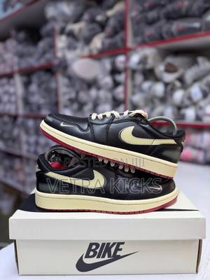 Jordan 1 Low Cut Sb Dunks - thumbnail 2