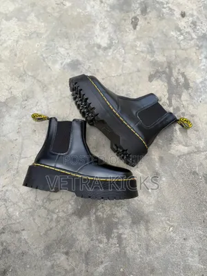 Dr Martins Boot