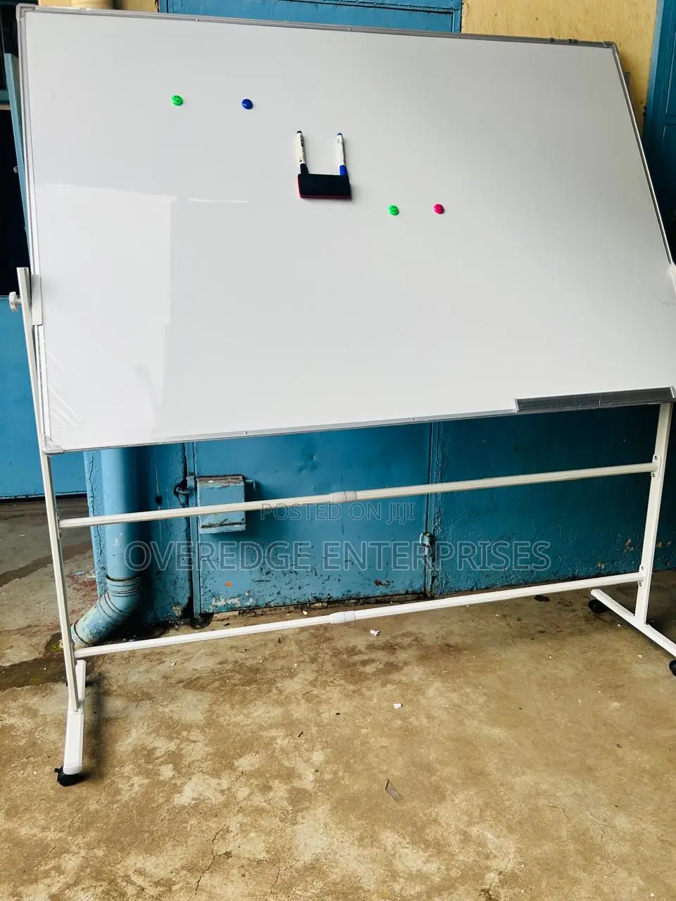 Large Whiteboard Movable