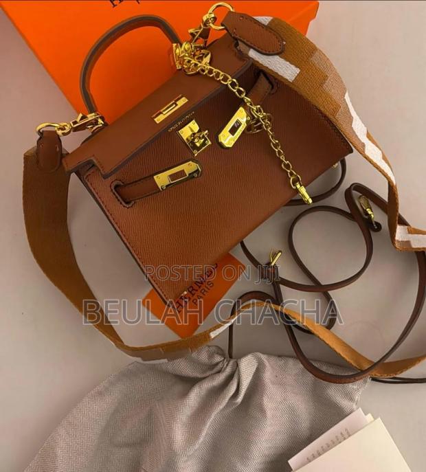 Stylish Ladies Handbag - thumbnail 2