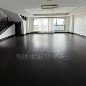 4bdrm Duplex in Valley Arcade for rent - main view