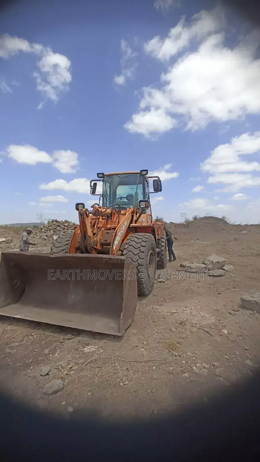 Excavator and Wheel Loader for Hire