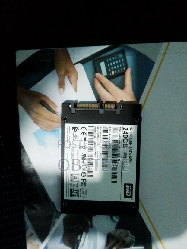 240gb Wd Sata SSD - thumbnail 3