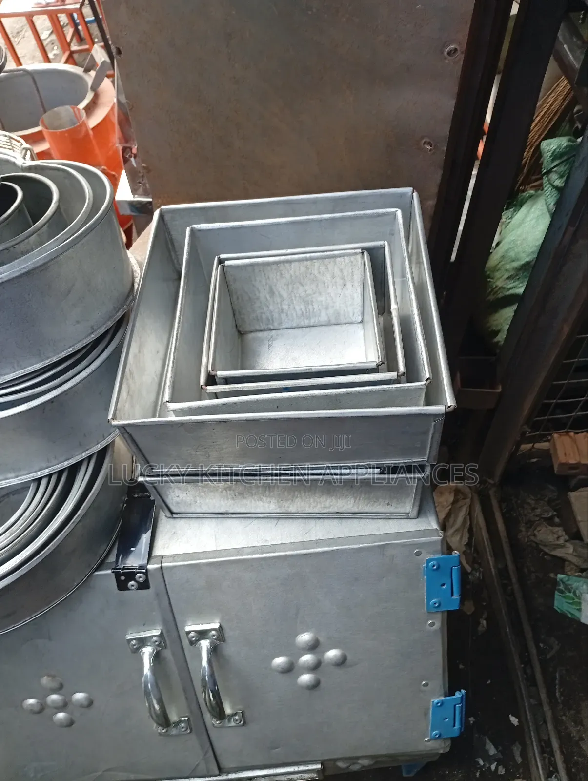 Square Heavy Duty Full Set Barking Tins.