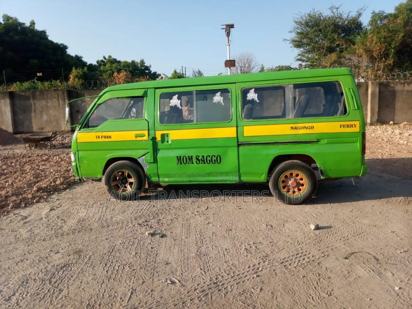 Nissan Civilian 2000 Green