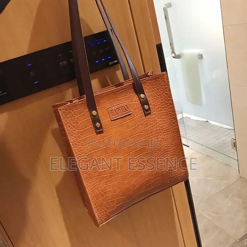 Minimalist Pu Leather Laptop Tote