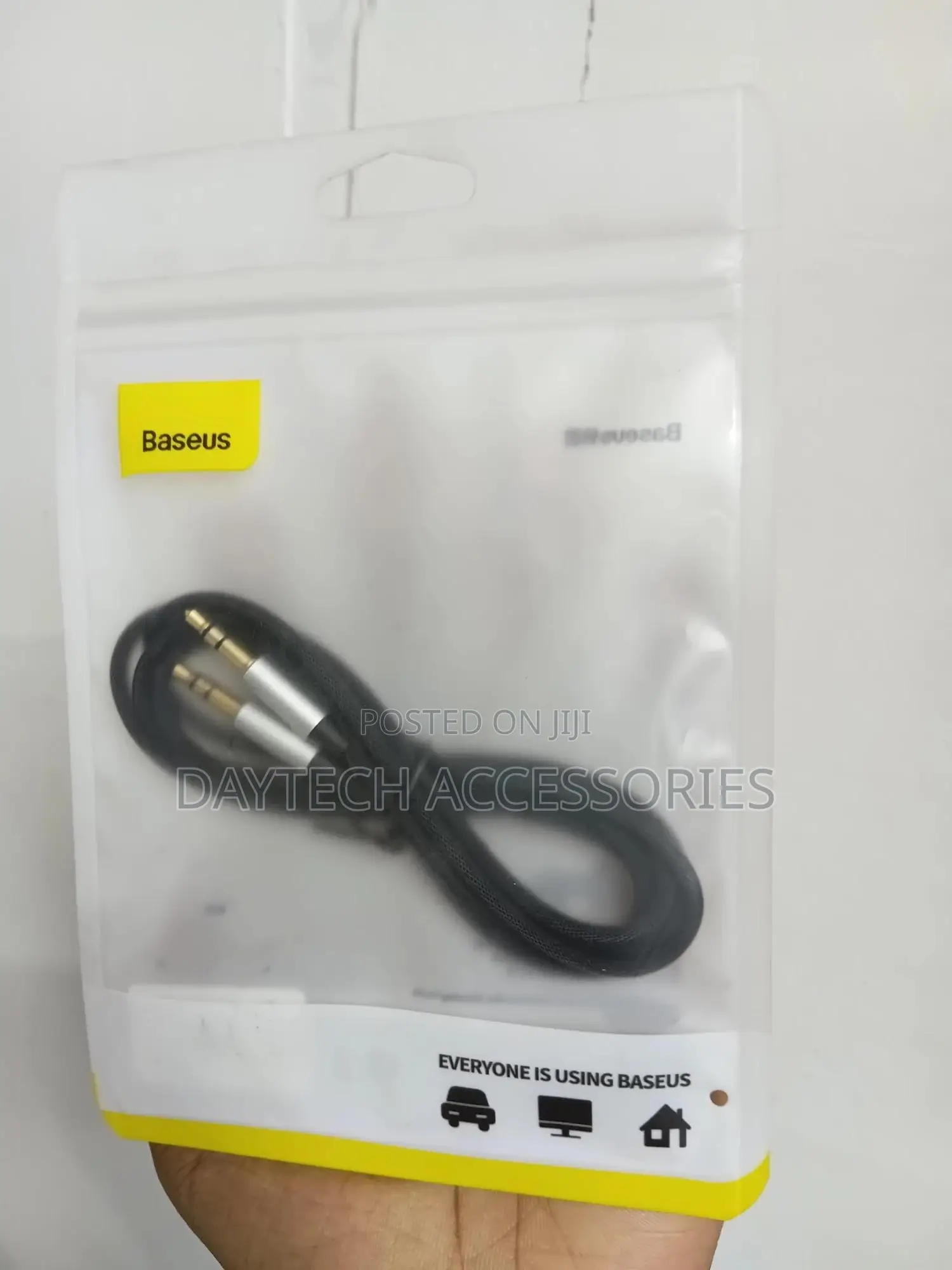Baseus Yiven 3.5mm Male to 3.5mm Male Aux Cable 1.5m Silver/Black