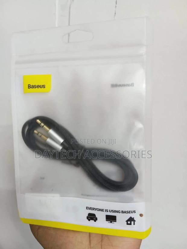 Baseus Yiven 3.5mm Male to 3.5mm Male Aux Cable 1.5m Silver/Black - main view
