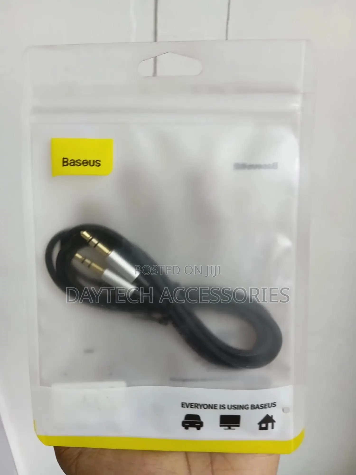 Baseus Yiven 3.5mm Male to 3.5mm Male Aux Cable 1.5m Silver/Black