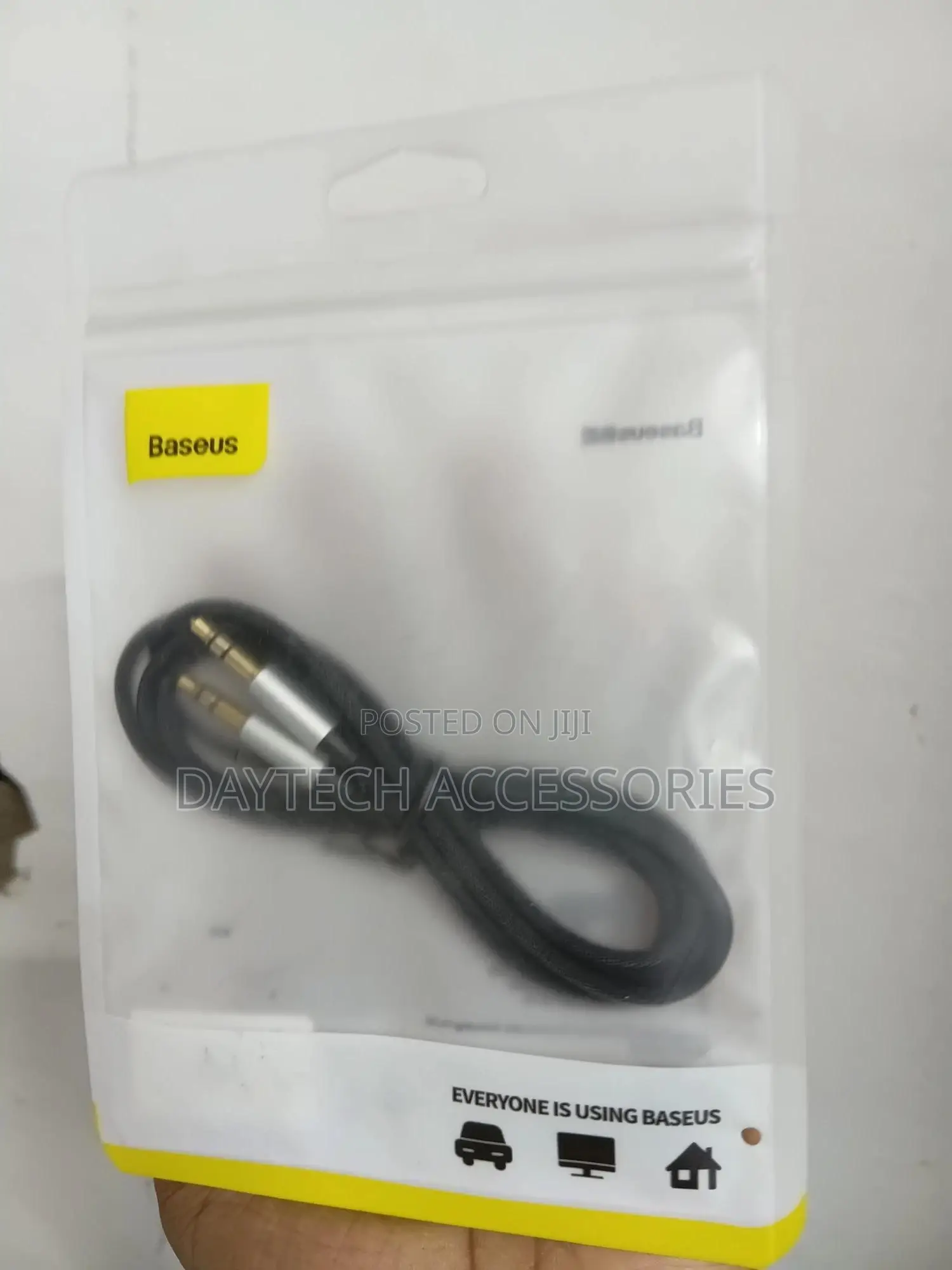 Baseus Yiven 3.5mm Male to 3.5mm Male Aux Cable 1.5m Silver/Black