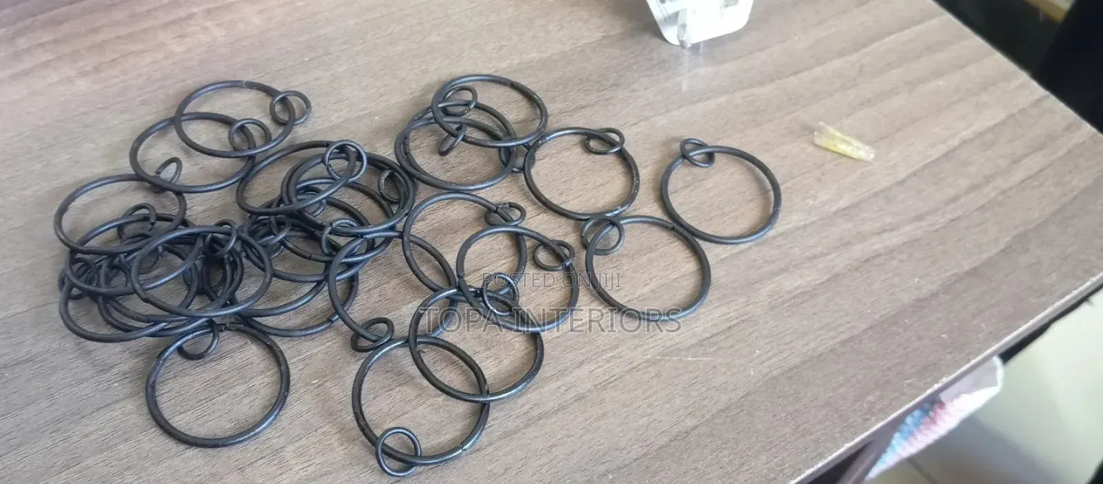 Black Drapery Suspension Round Curtain Rings