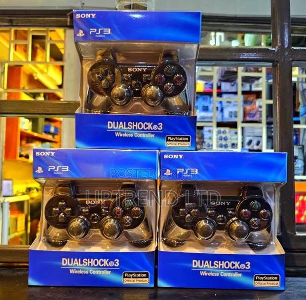 Black Ps3 Pad, New New Playstation 3 Controller - main view