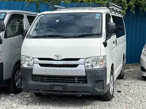 Toyota HiAce 2019 Beige
