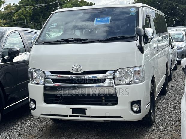 Toyota HiAce 2019 White - thumbnail 2