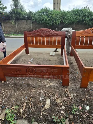 Hardwood Mahogany Beds 5 By 6 Feets.