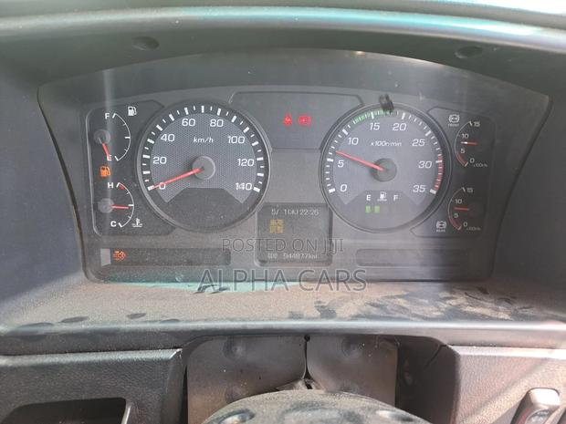 Mitsubishi Fuso Fighter - thumbnail 9