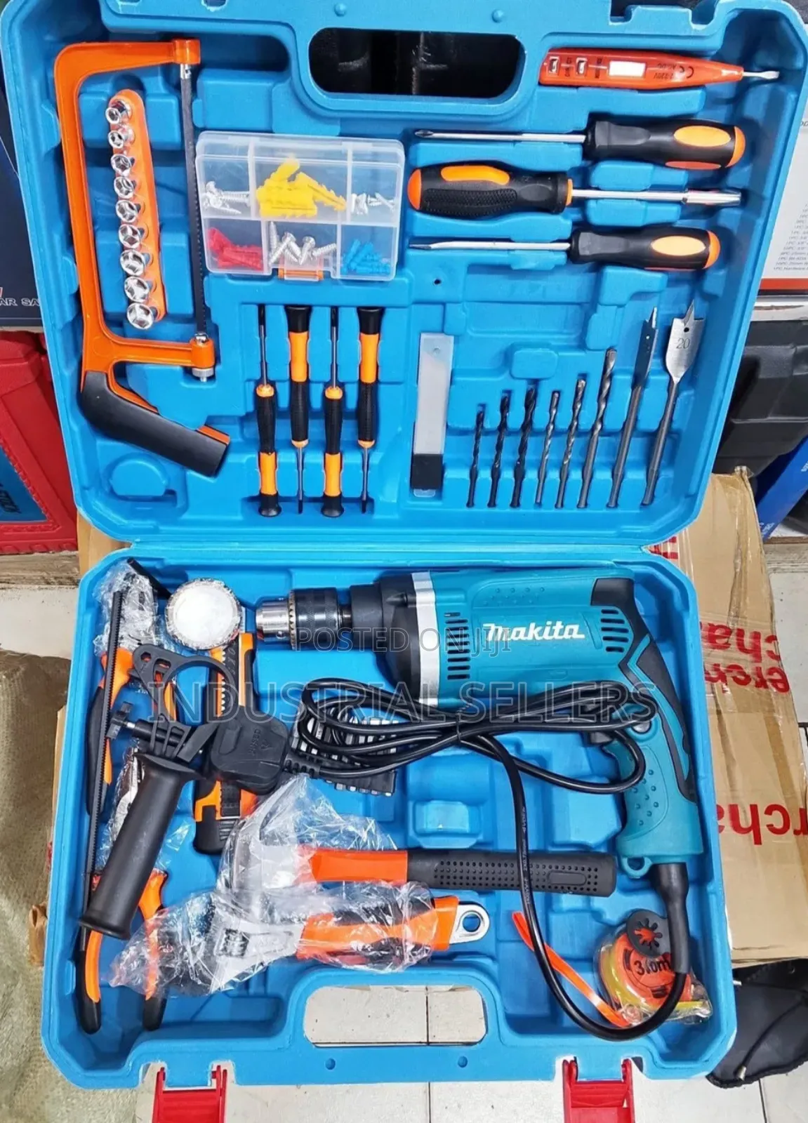 Reliable Makita Corded Drill Toolset 710watts