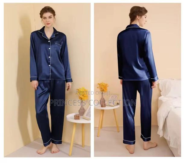 Sleeping Matching Pajamas - thumbnail 4