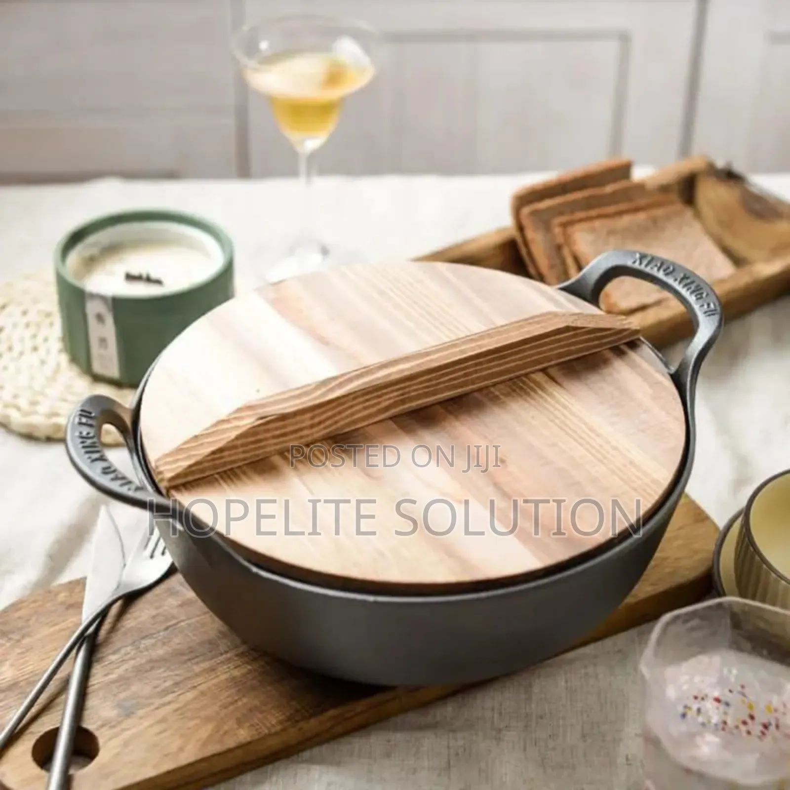 Pre-Seasoned Pure Cast Iron Flat Bottom Wok With Wooden Lid