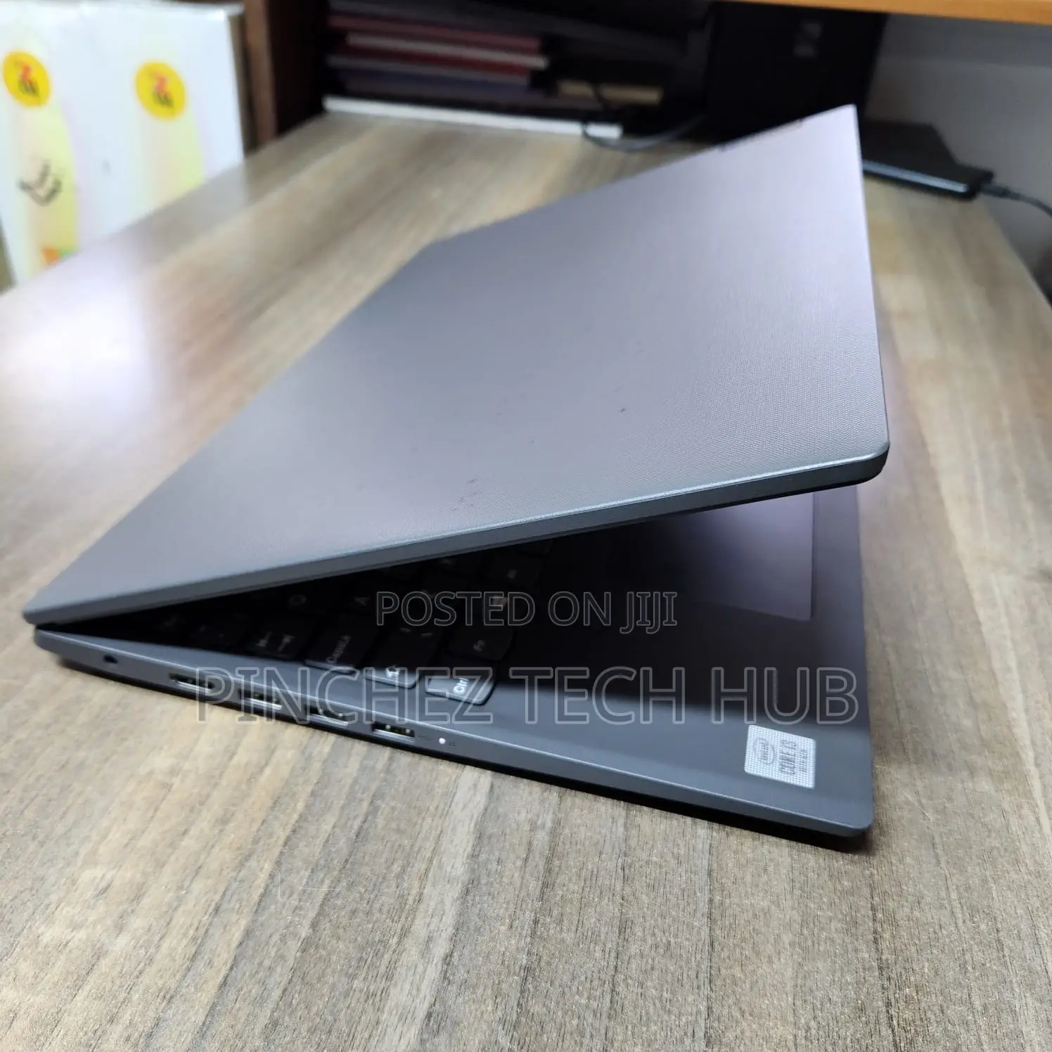 Laptop Lenovo V15 8GB Intel Core i3 SSD 256GB