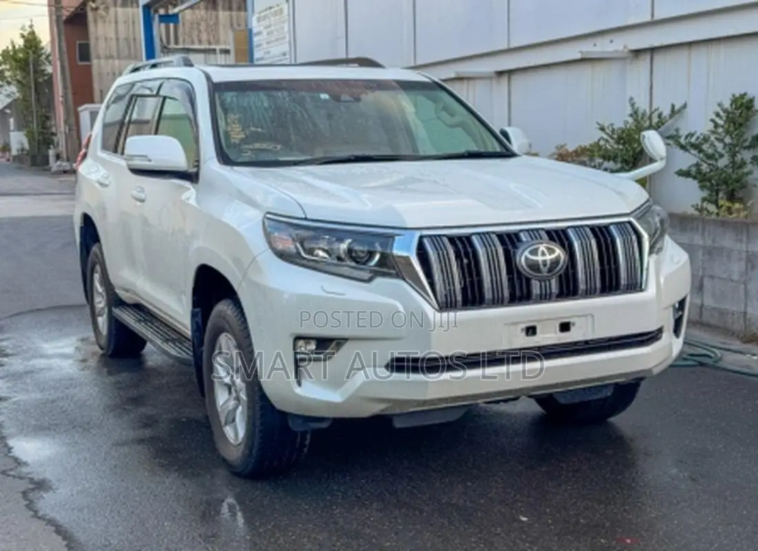 Toyota Land Cruiser Prado 2019 White