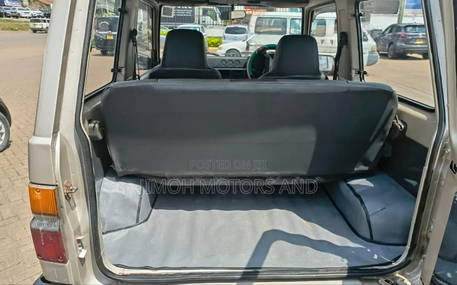 Daihatsu Rocky Wagon 1989 Beige