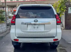 Toyota Land Cruiser Prado 2019 White