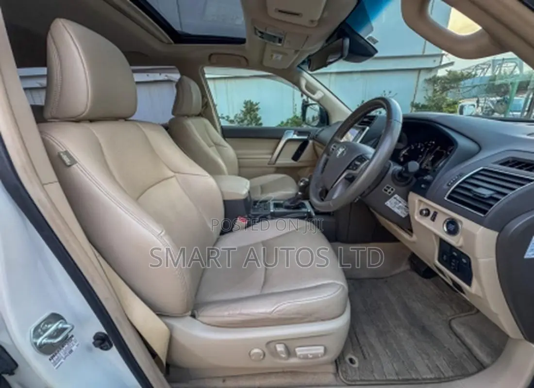 Toyota Land Cruiser Prado 2019 White