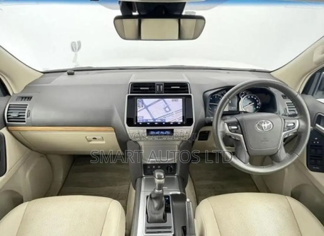 Toyota Land Cruiser Prado 2019 White