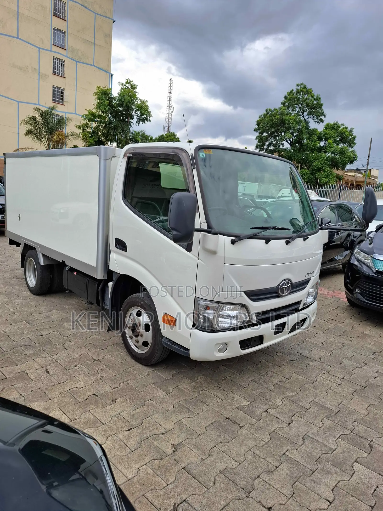 Toyota Dyna 2019 White