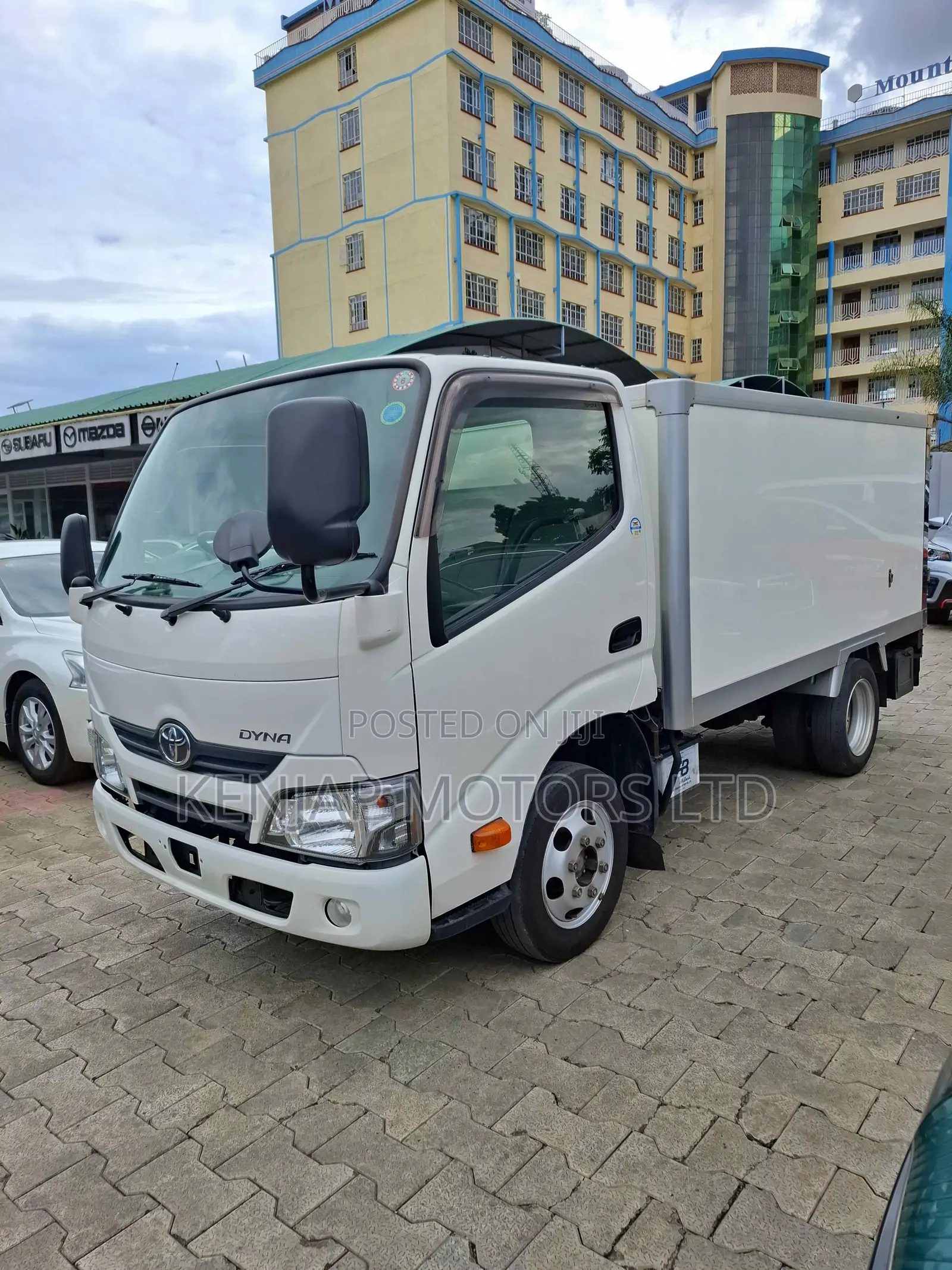 Toyota Dyna 2019 White