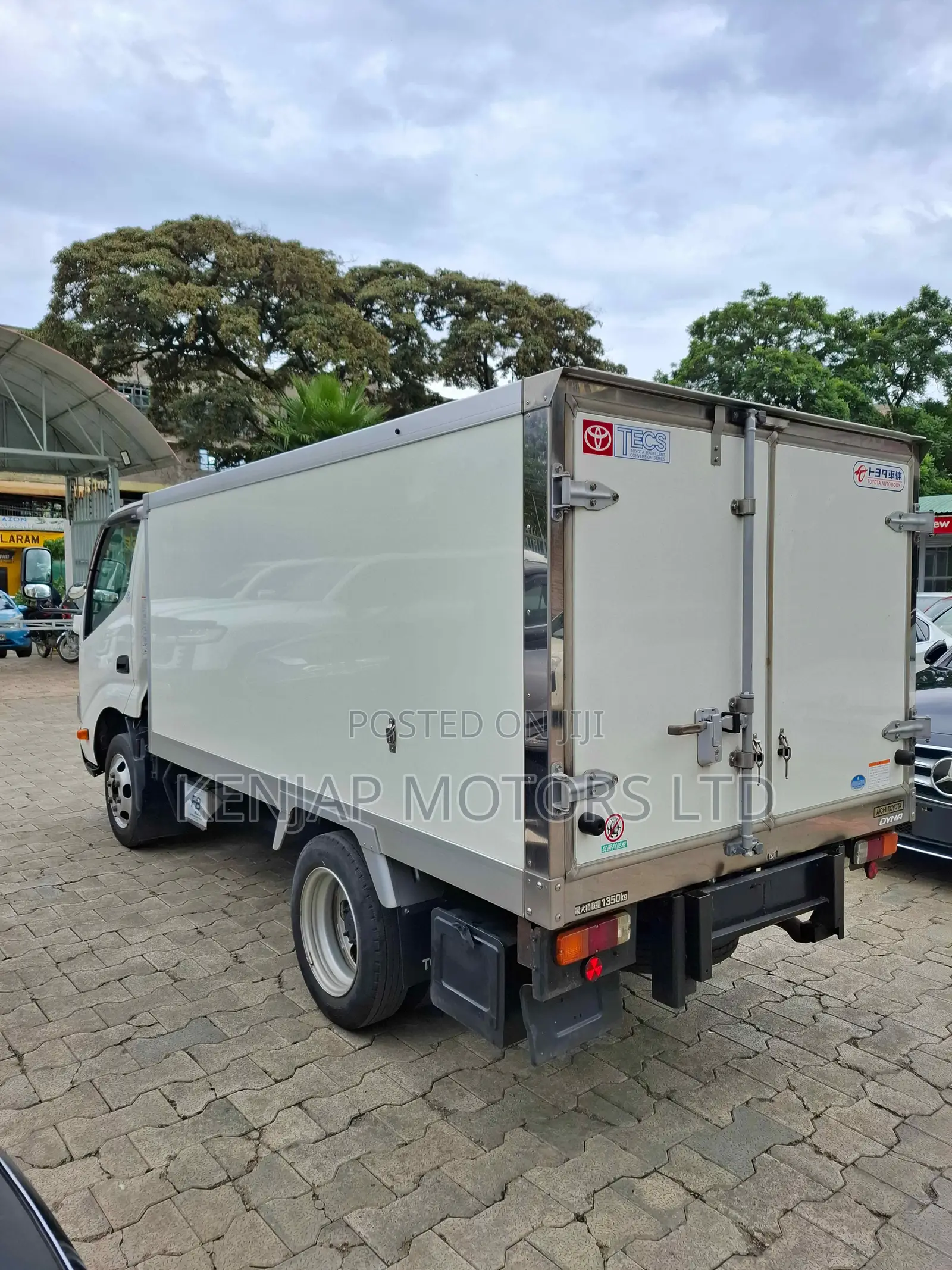 Toyota Dyna 2019 White