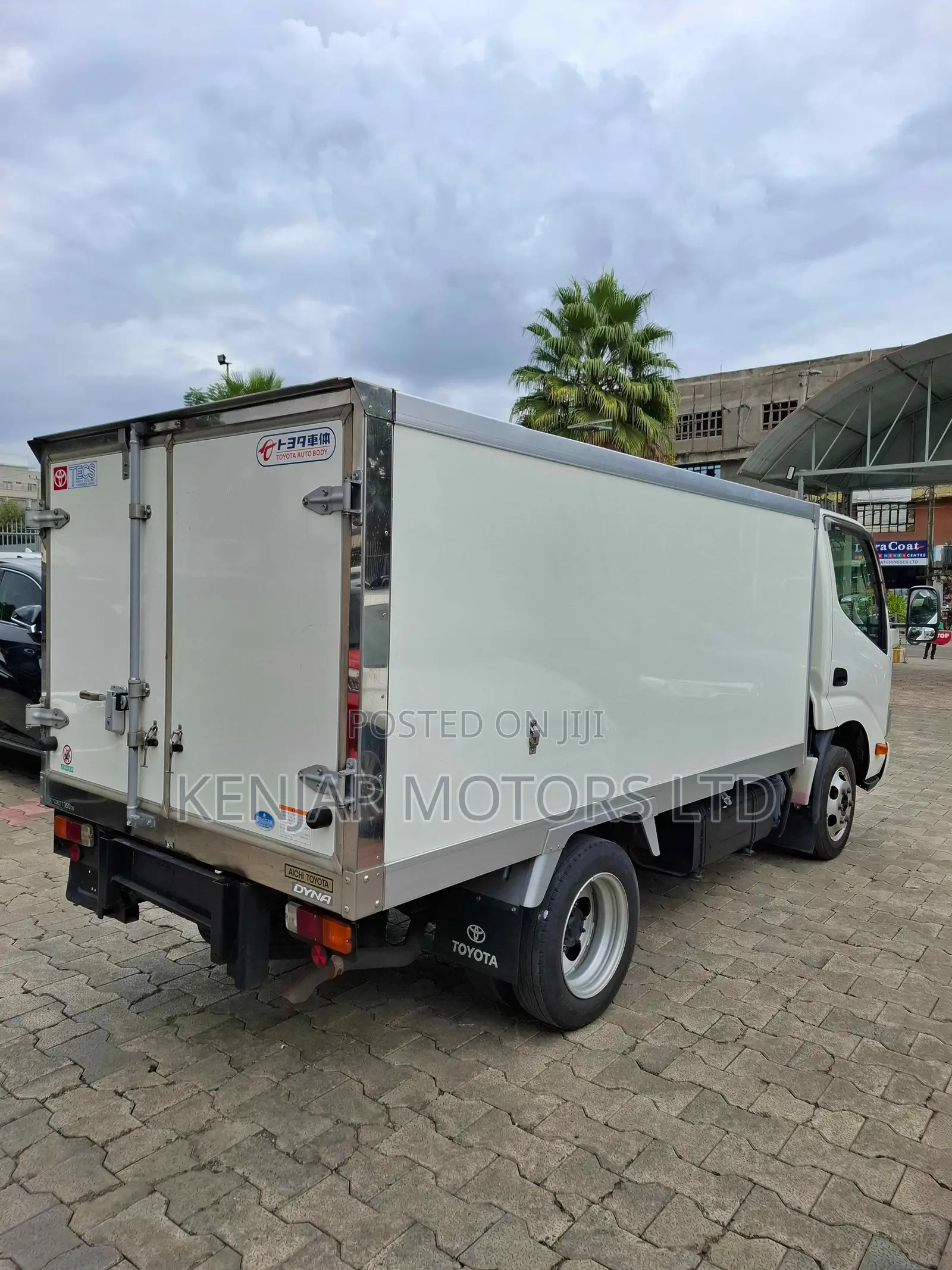 Toyota Dyna 2019 White