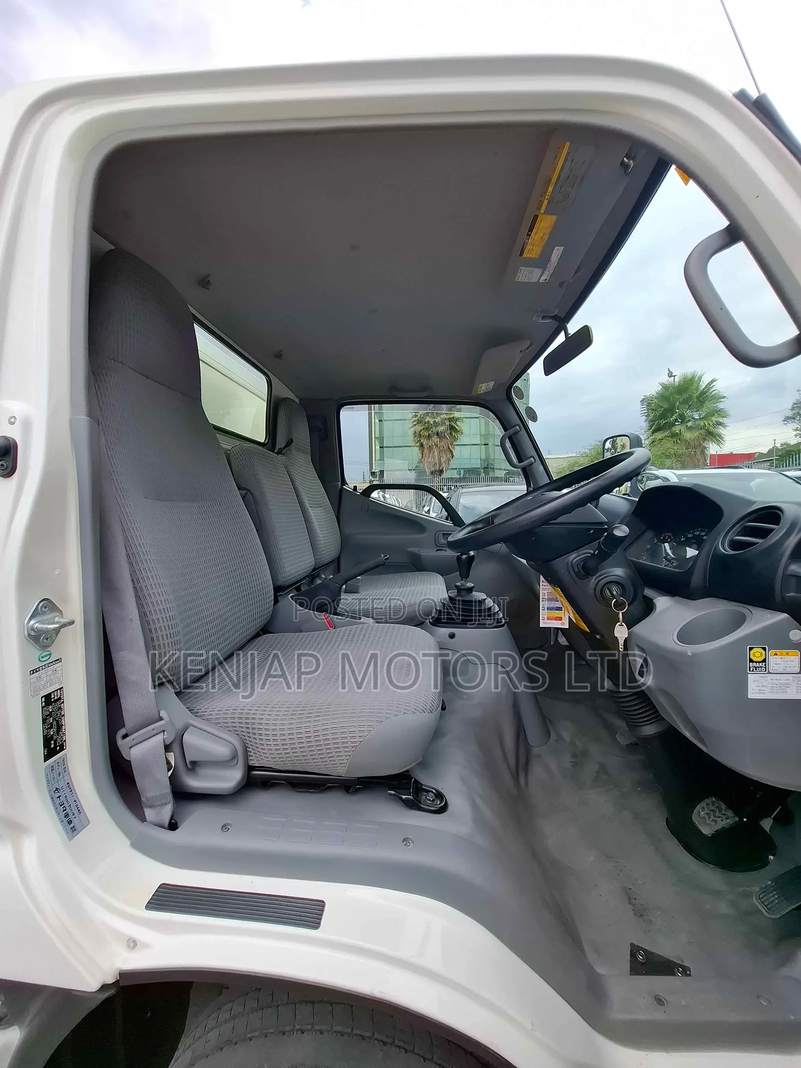 Toyota Dyna 2019 White