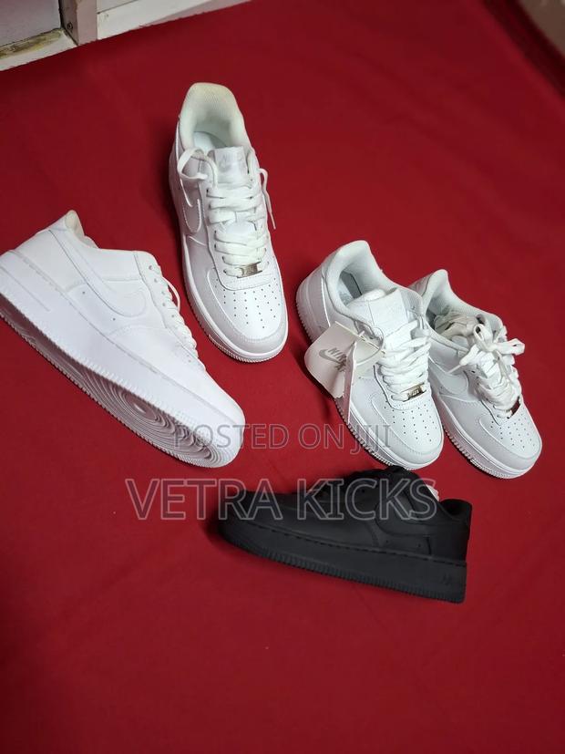 Airforce One Customized All White and Black - main view