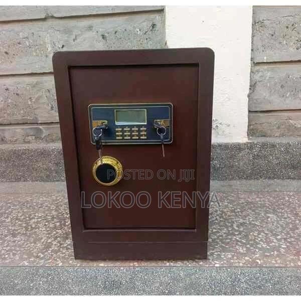 Fireproof Safe; 110 Kg's Modern Imported, Lockable Fireproof Safe - thumbnail 2