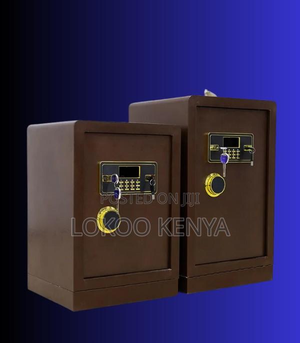 Fireproof Safe; 110 Kg's Modern Imported, Lockable Fireproof Safe - thumbnail 6