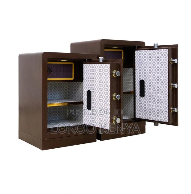 Fireproof Safe; 110 Kg's Modern Imported, Lockable Fireproof Safe - thumbnail 10