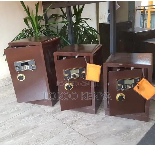 Fireproof Safe; 110 Kg's Modern Imported, Lockable Fireproof Safe - thumbnail 12