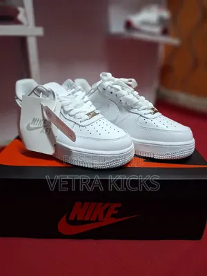 Airforce One Sneakers White