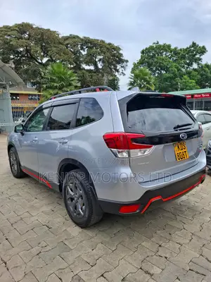 Subaru Forester 2018 Silver