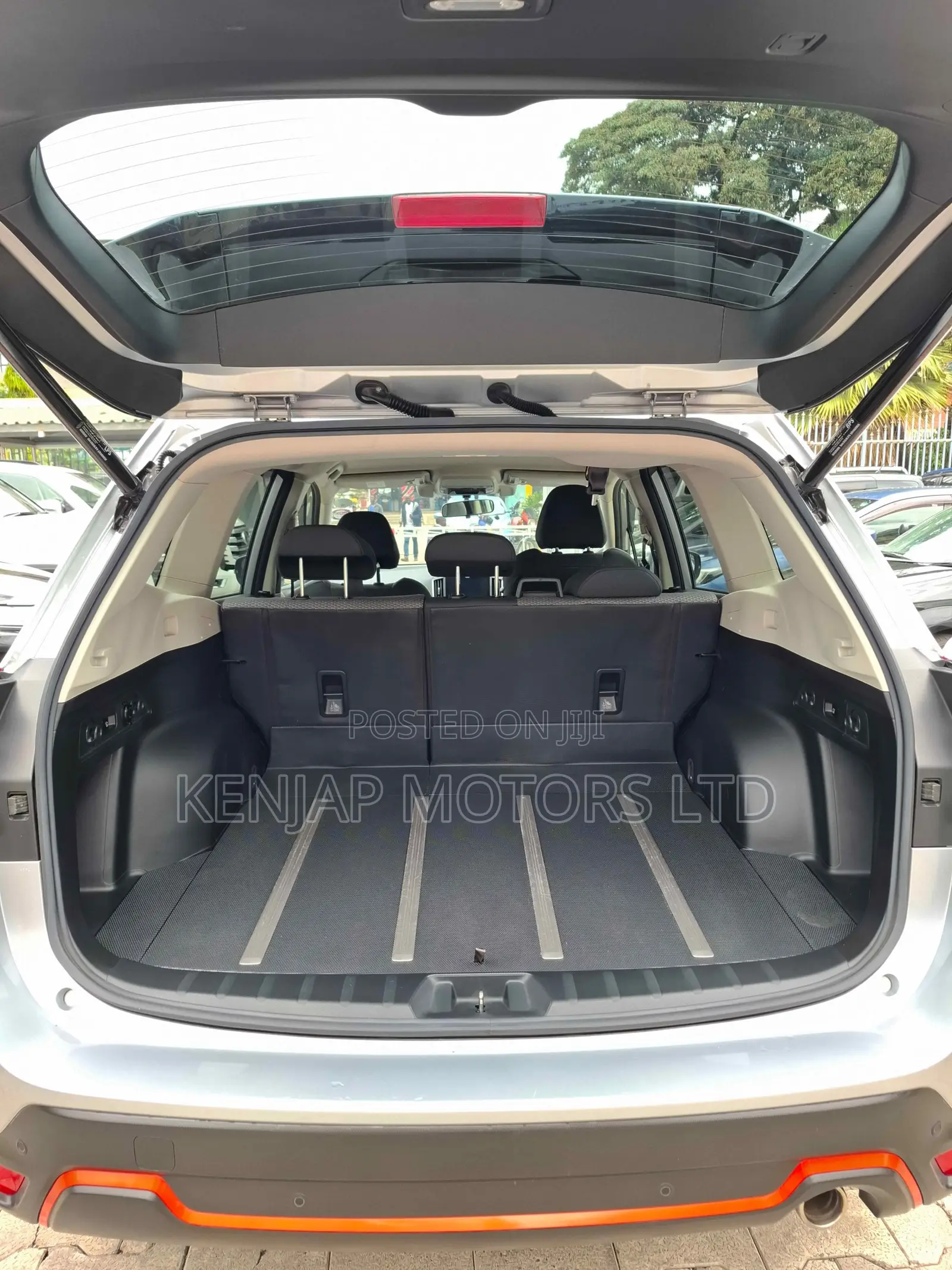 Subaru Forester 2018 Silver