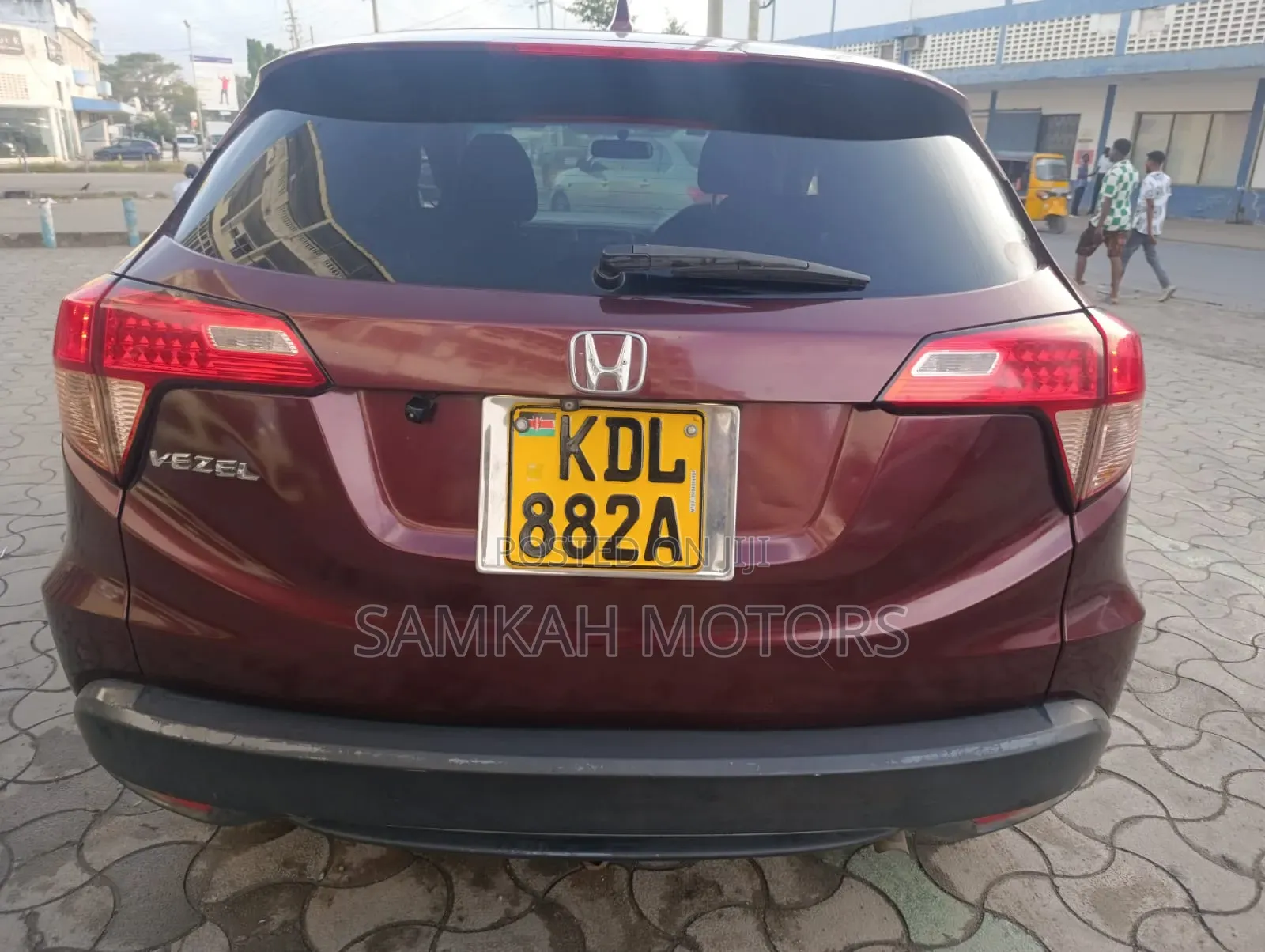 Honda Vezel 2016 Maroon
