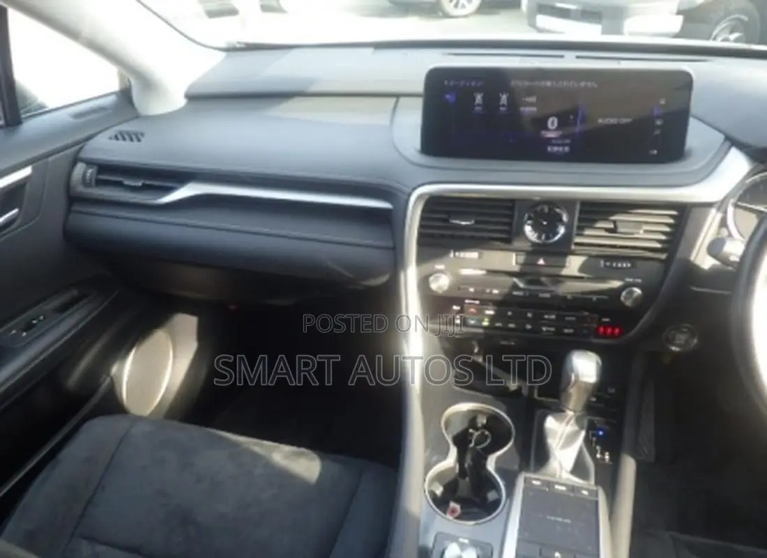 Lexus RX 300 2WD 2020 Green