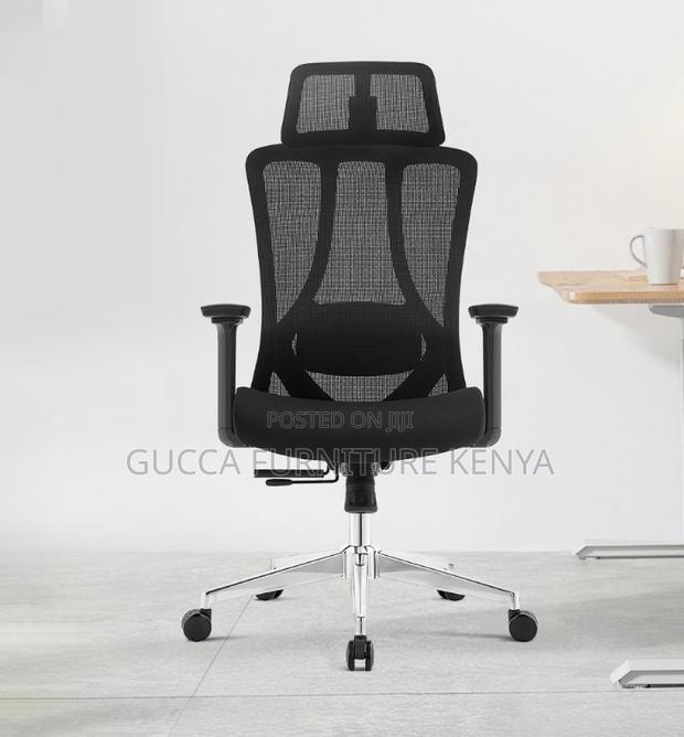 High-back Ergonomic Mesh Computer Chair - thumbnail 4